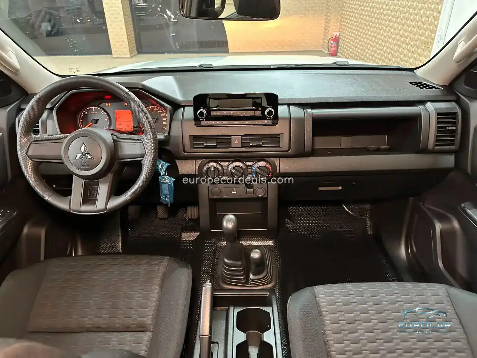 Mitsubishi L200