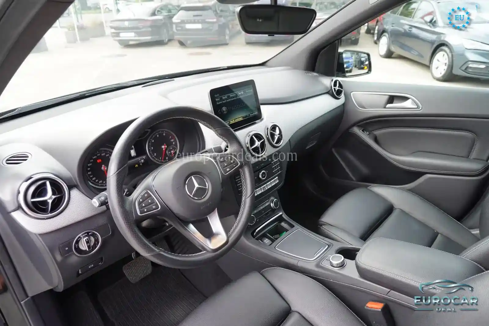 Mercedes-Benz B 180