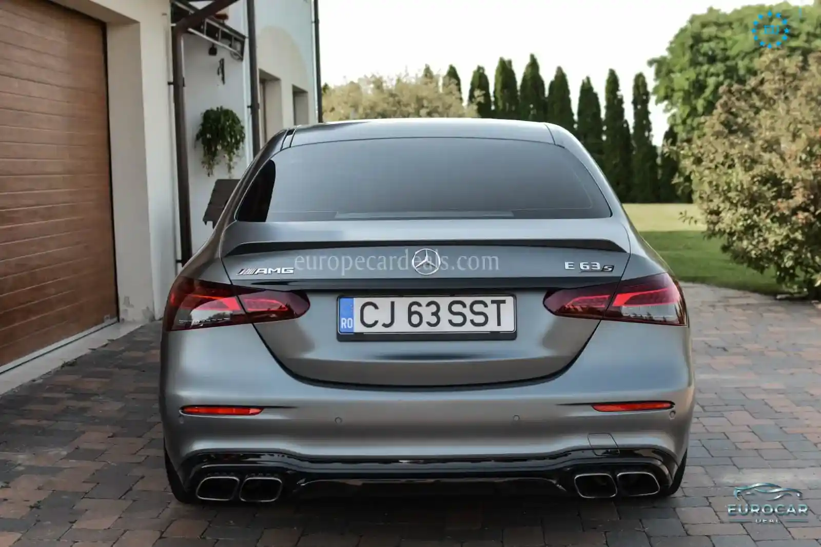 Mercedes-Benz E 63 AMG