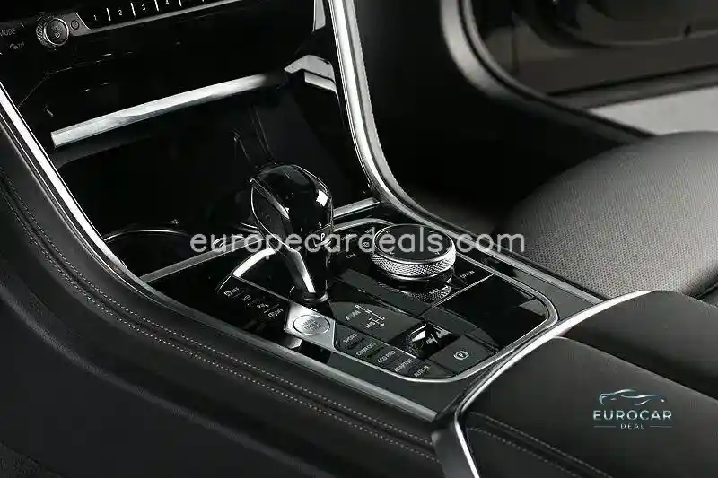 BMW M850
