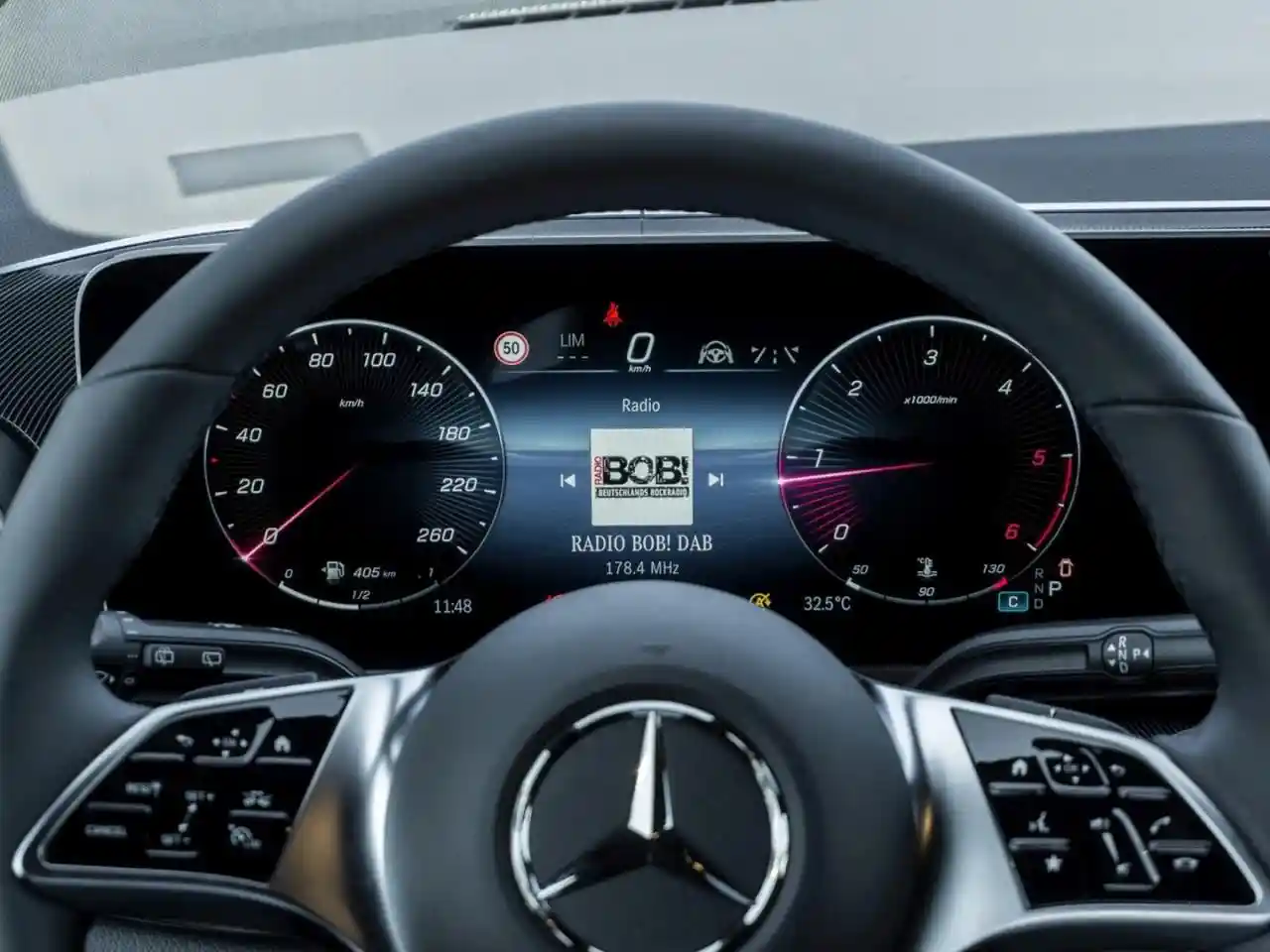 Mercedes-Benz V 250