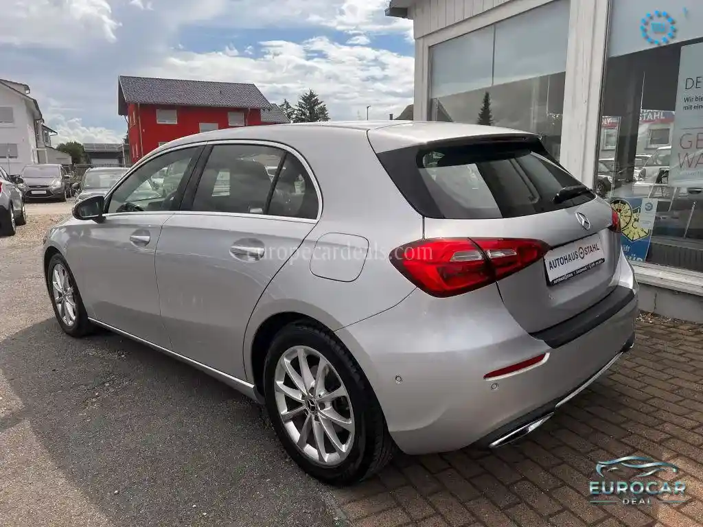 Mercedes-Benz A 200
