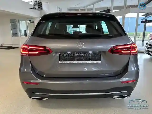 Mercedes-Benz B 200
