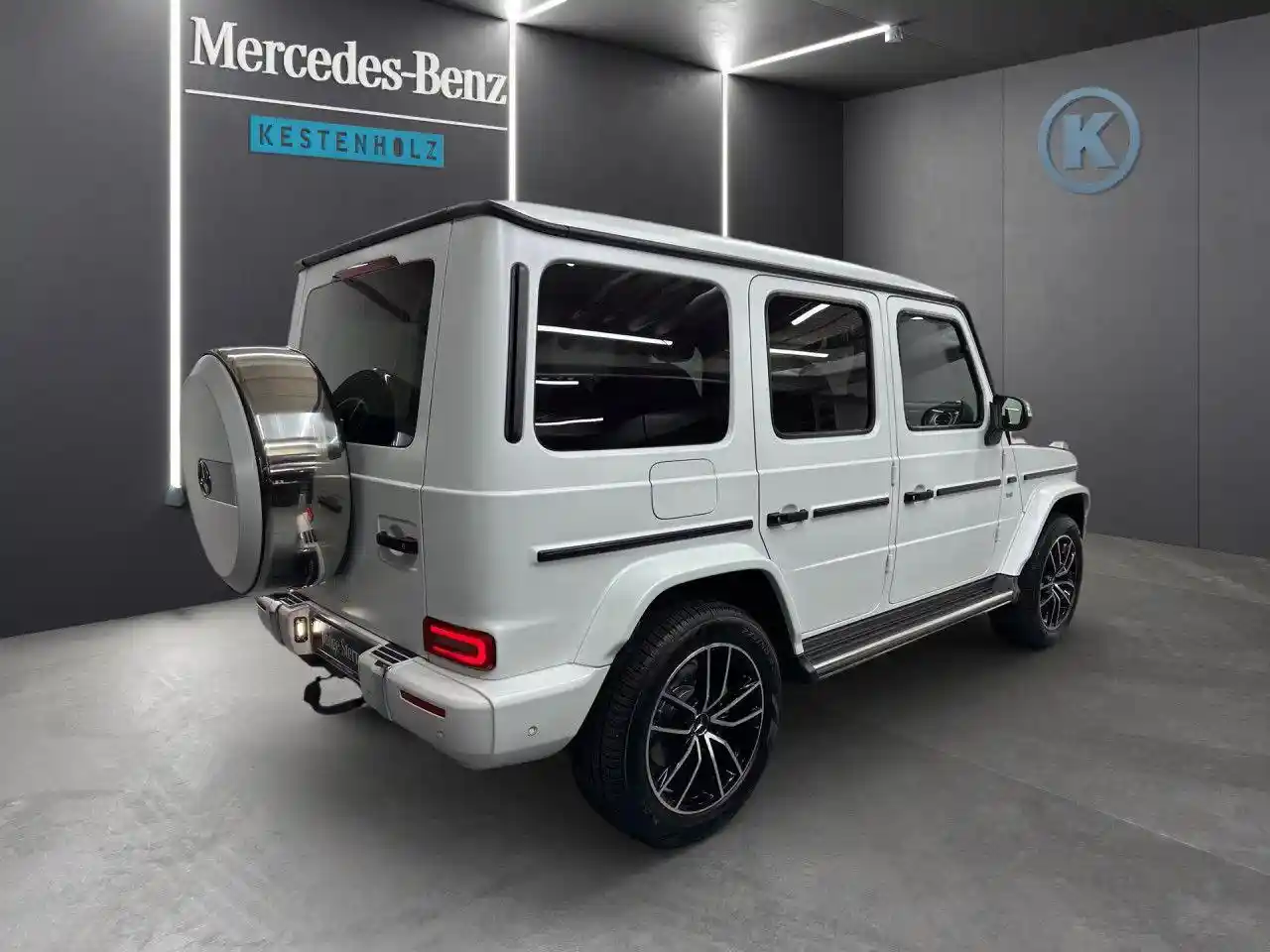 Mercedes-Benz G 500
