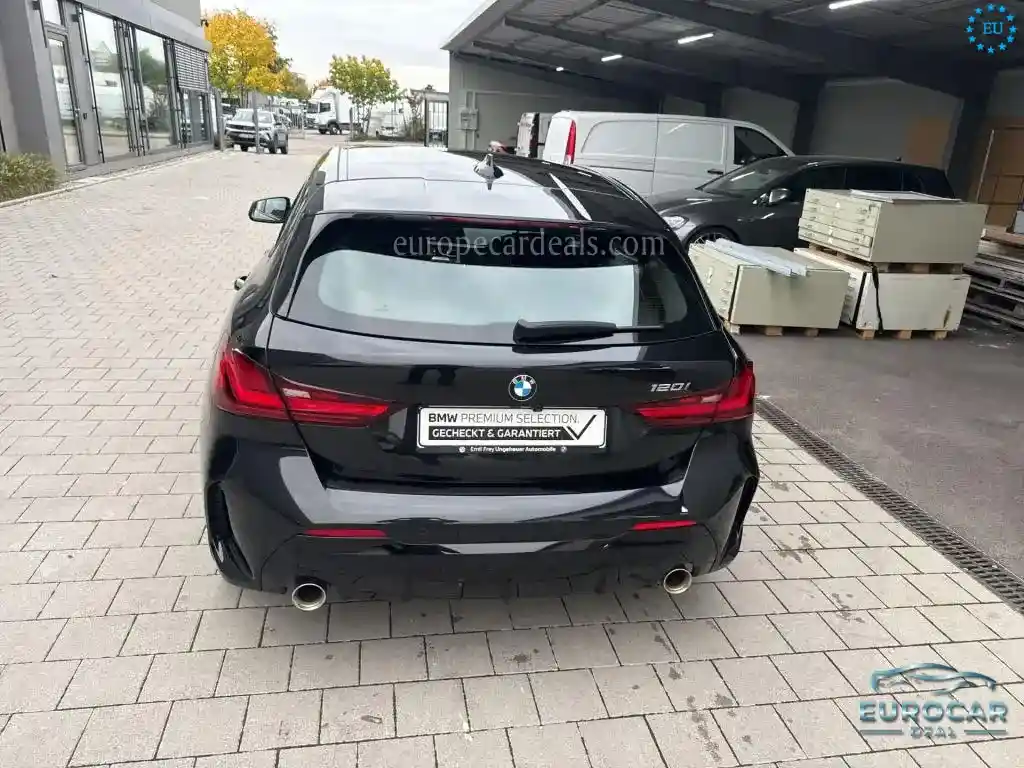 BMW 120