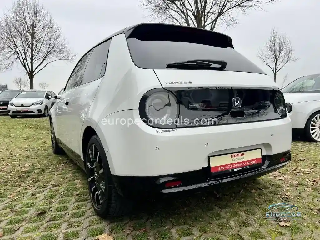 Honda e