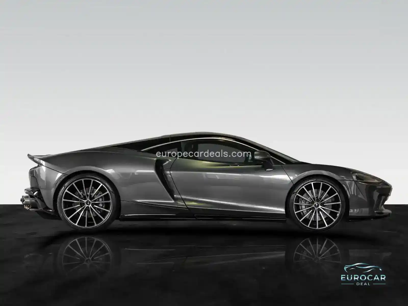 McLaren GT