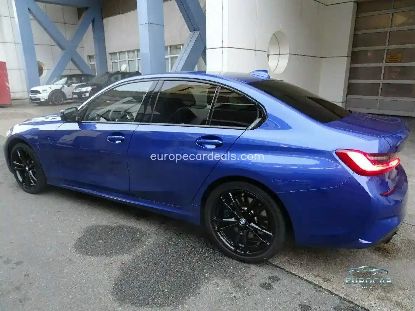 BMW 330