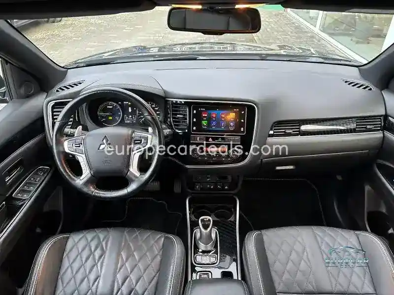 Mitsubishi Plug-in Hybrid Outlander