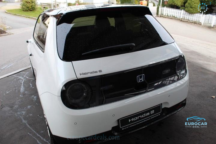Honda e