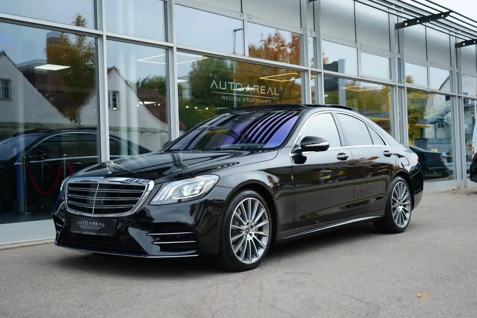 Mercedes-Benz S 560