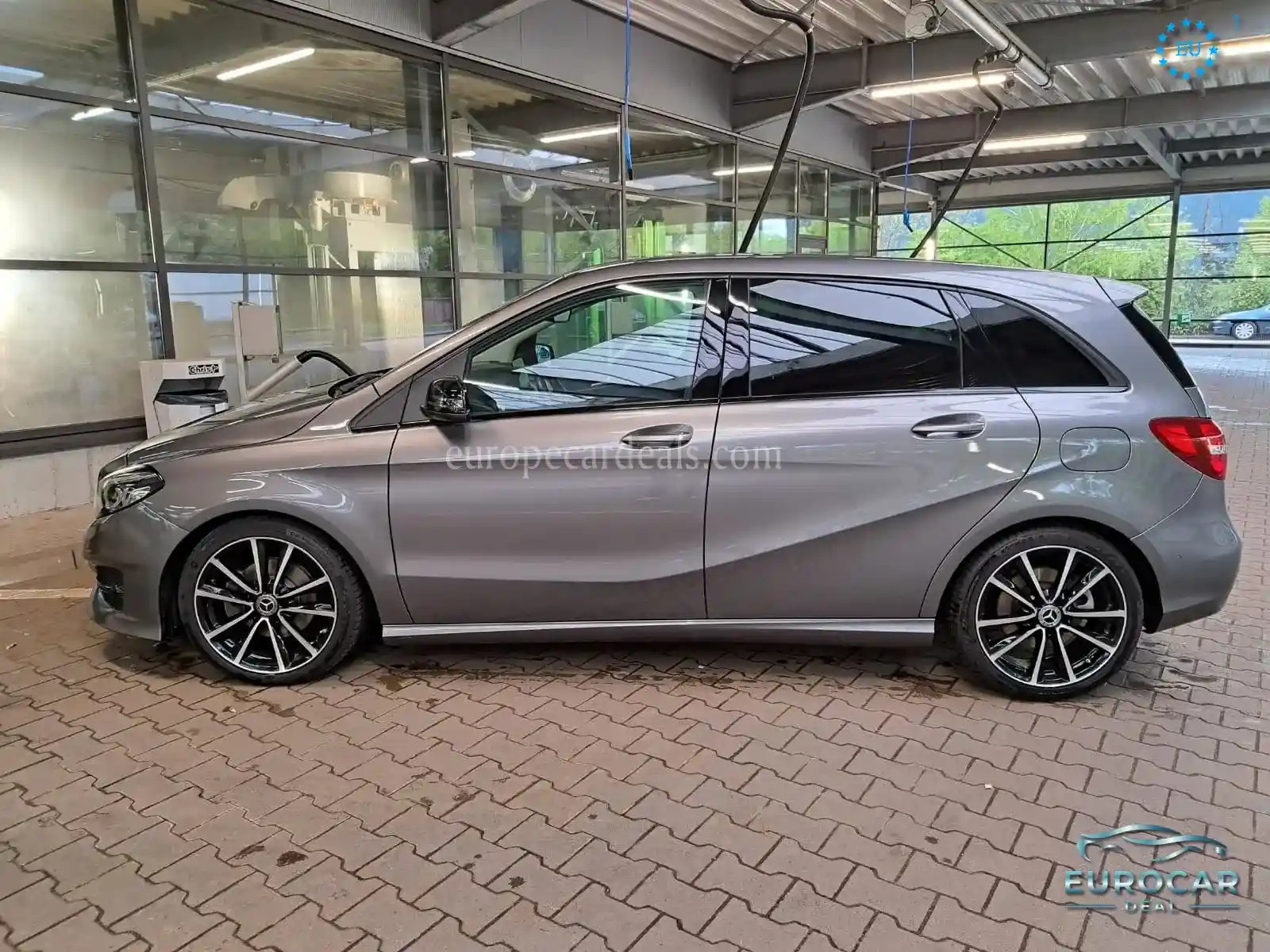 Mercedes-Benz B 200