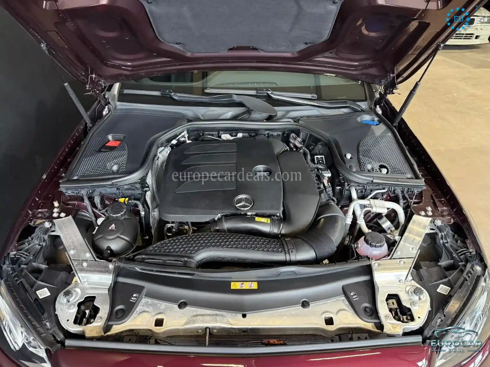 Mercedes-Benz E 200
