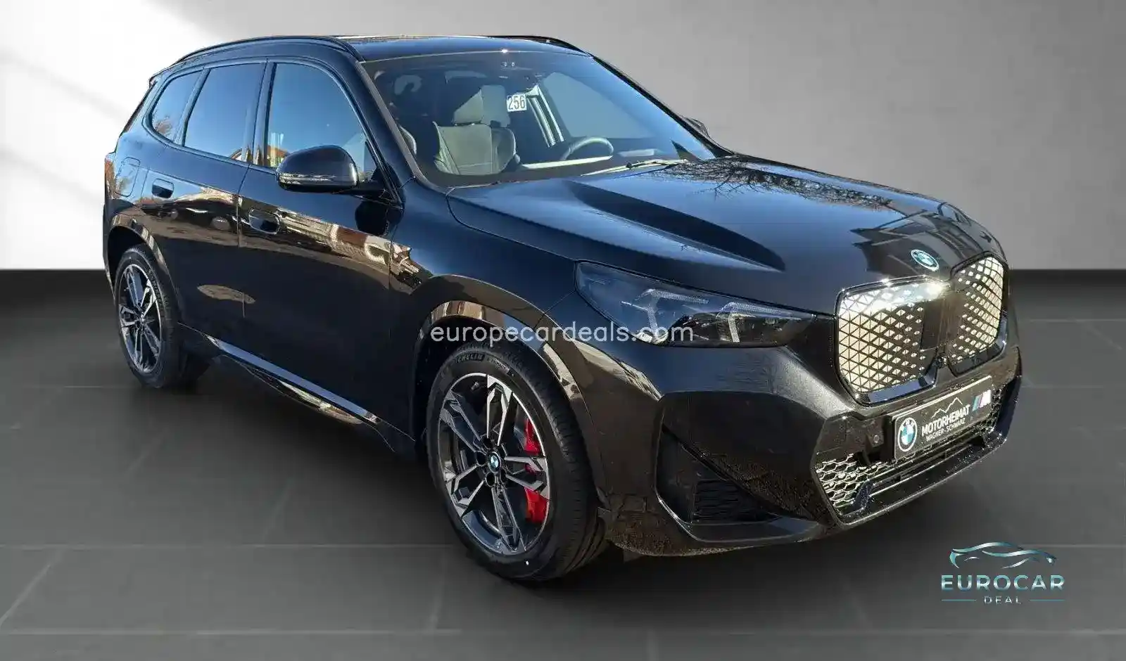 BMW iX1