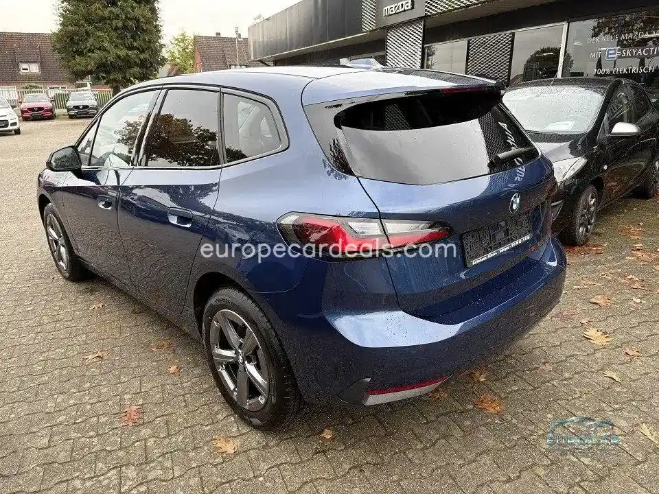 BMW 216