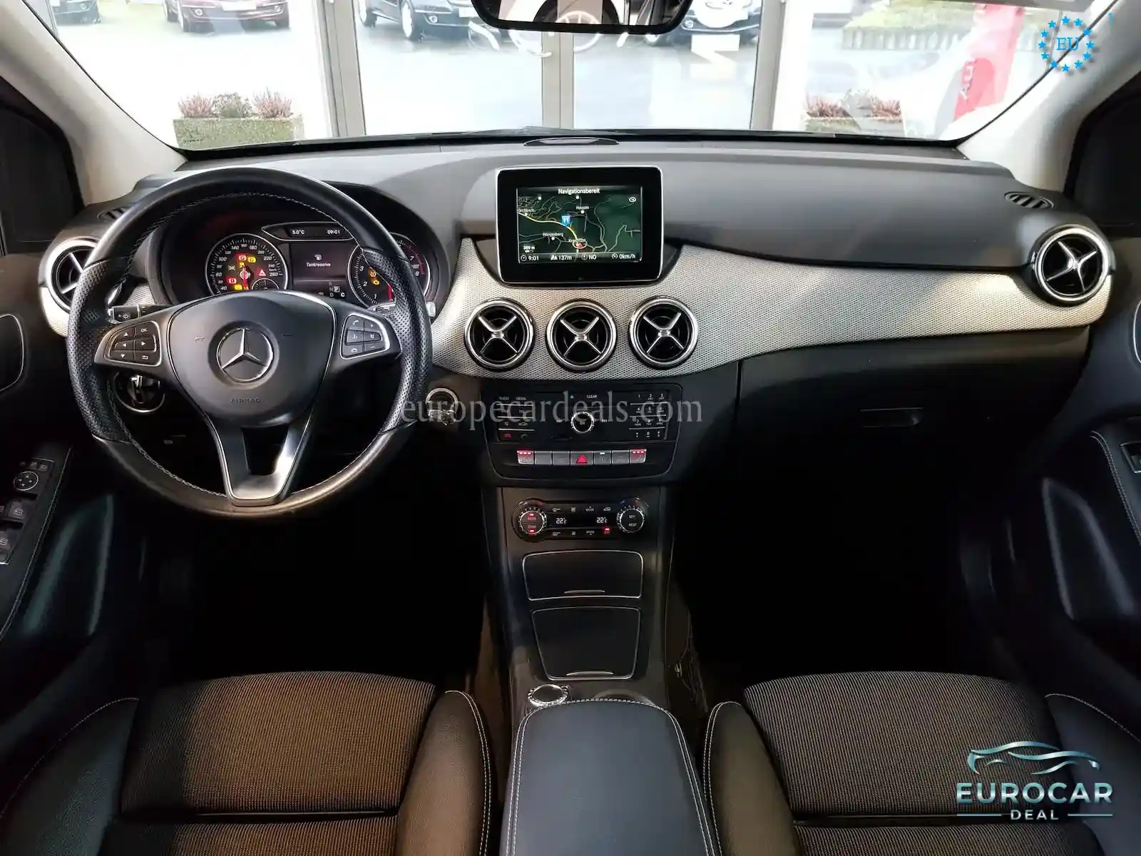 Mercedes-Benz B 220