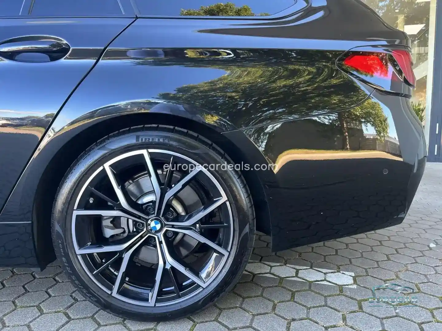 BMW 530