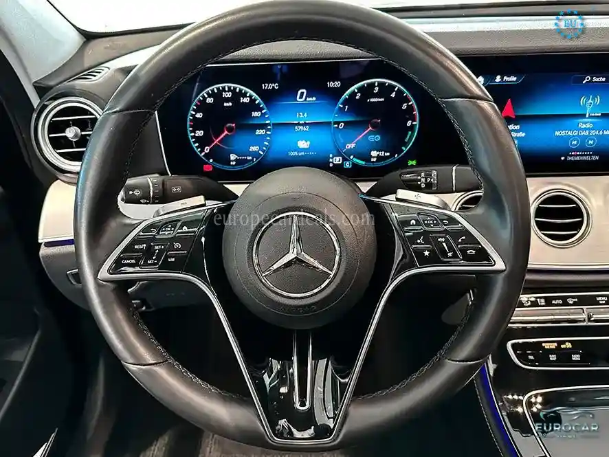Mercedes-Benz E 300
