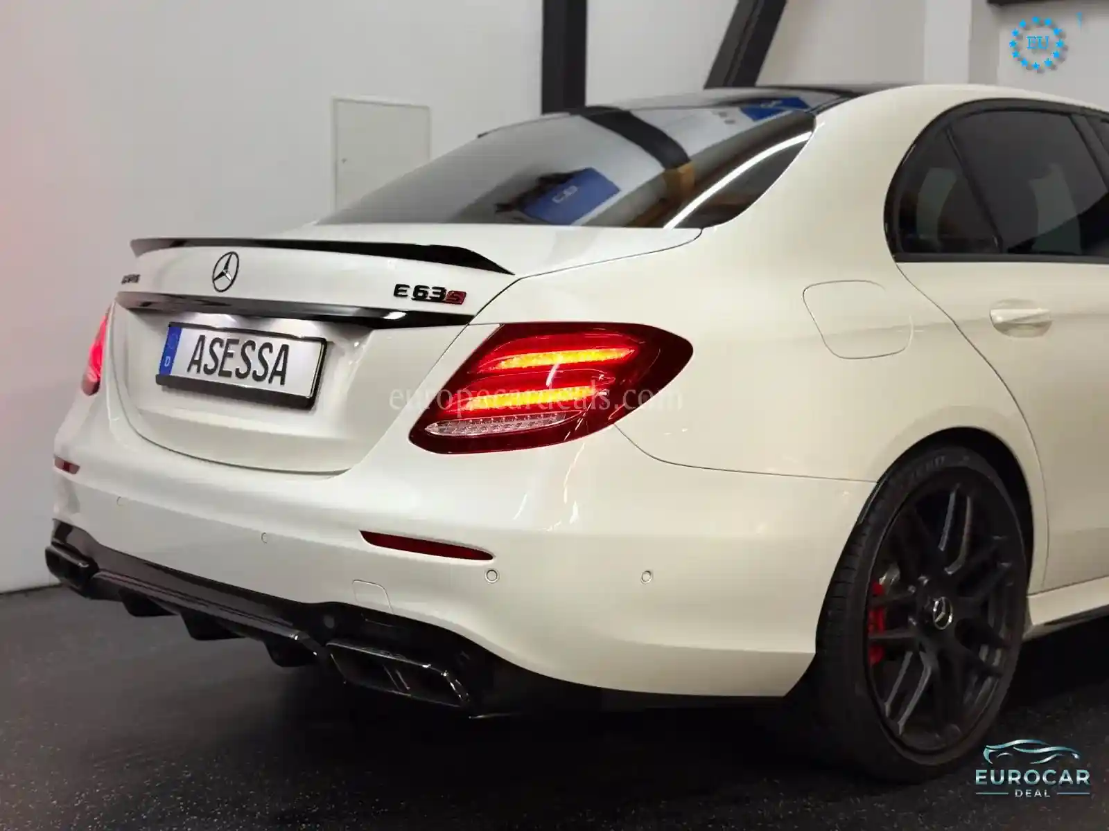 Mercedes-Benz E 63 AMG