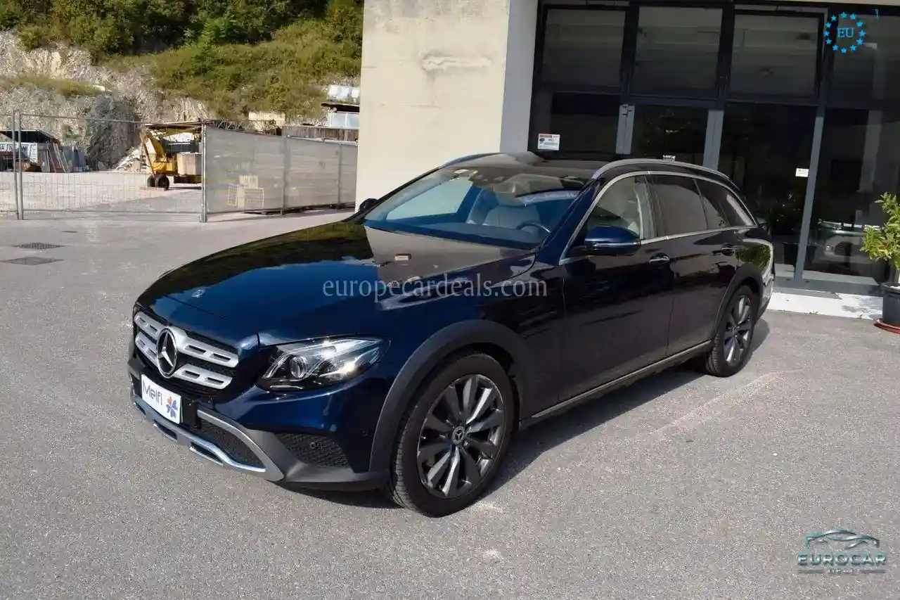 Mercedes-Benz E 220