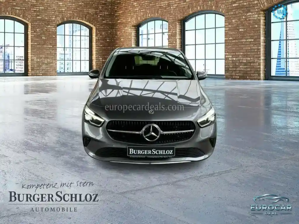 Mercedes-Benz B 180