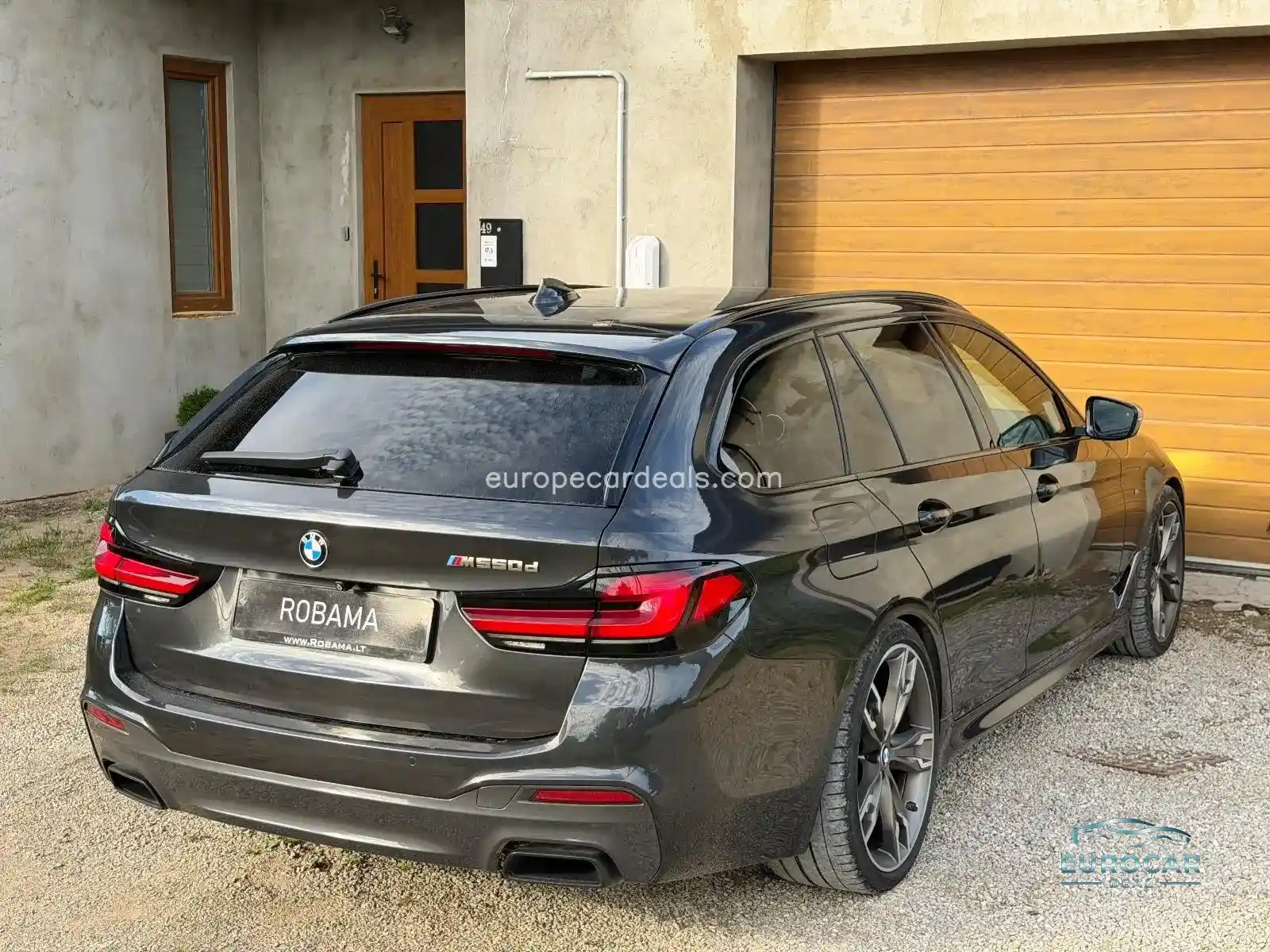 BMW M550