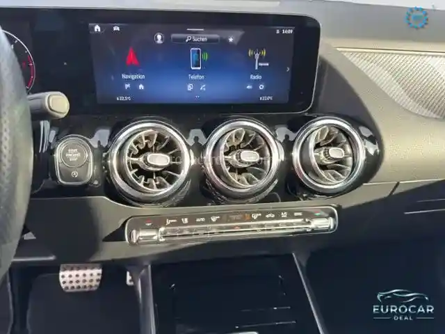 Mercedes-Benz B 220