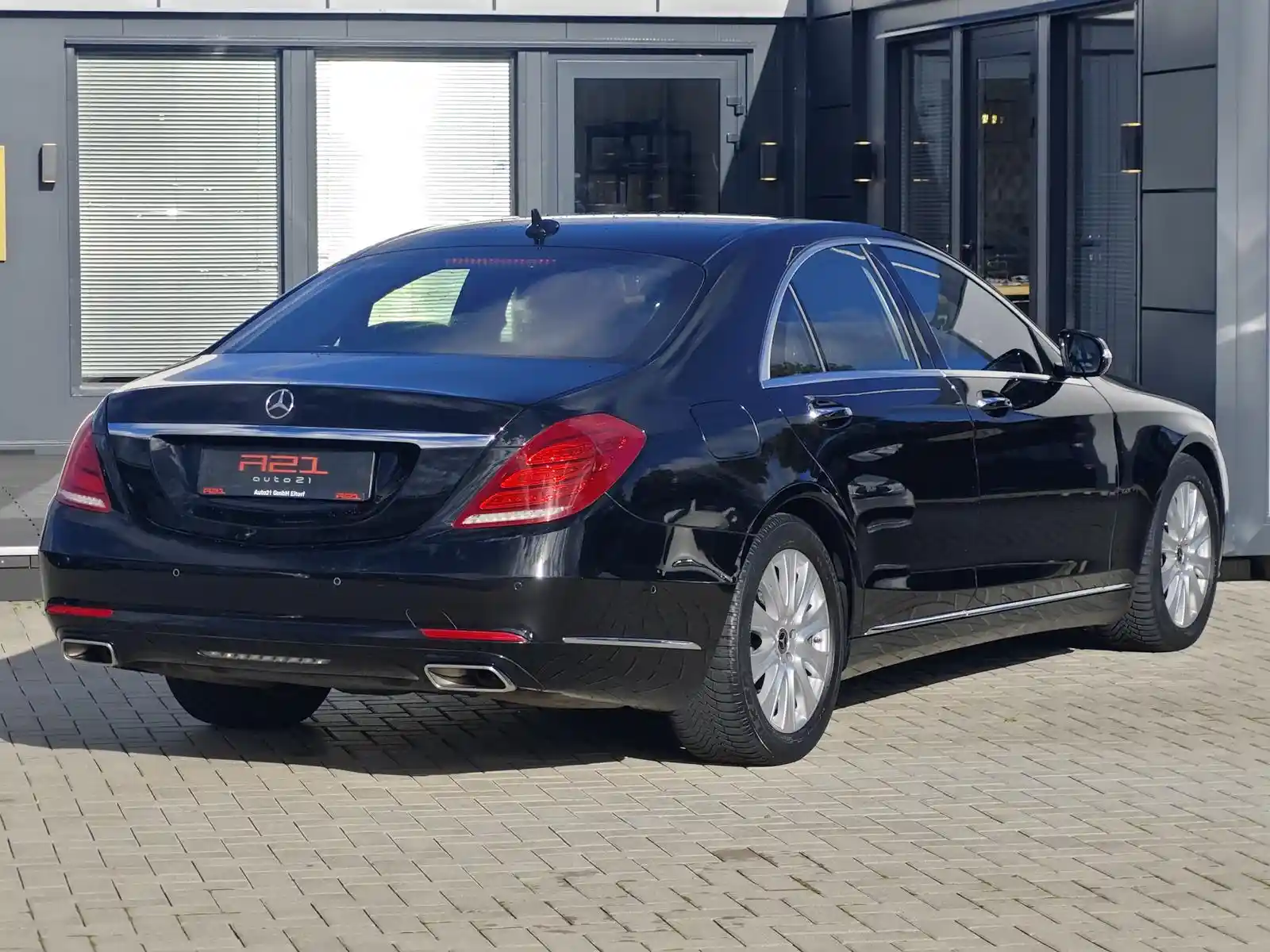 Mercedes-Benz S 500