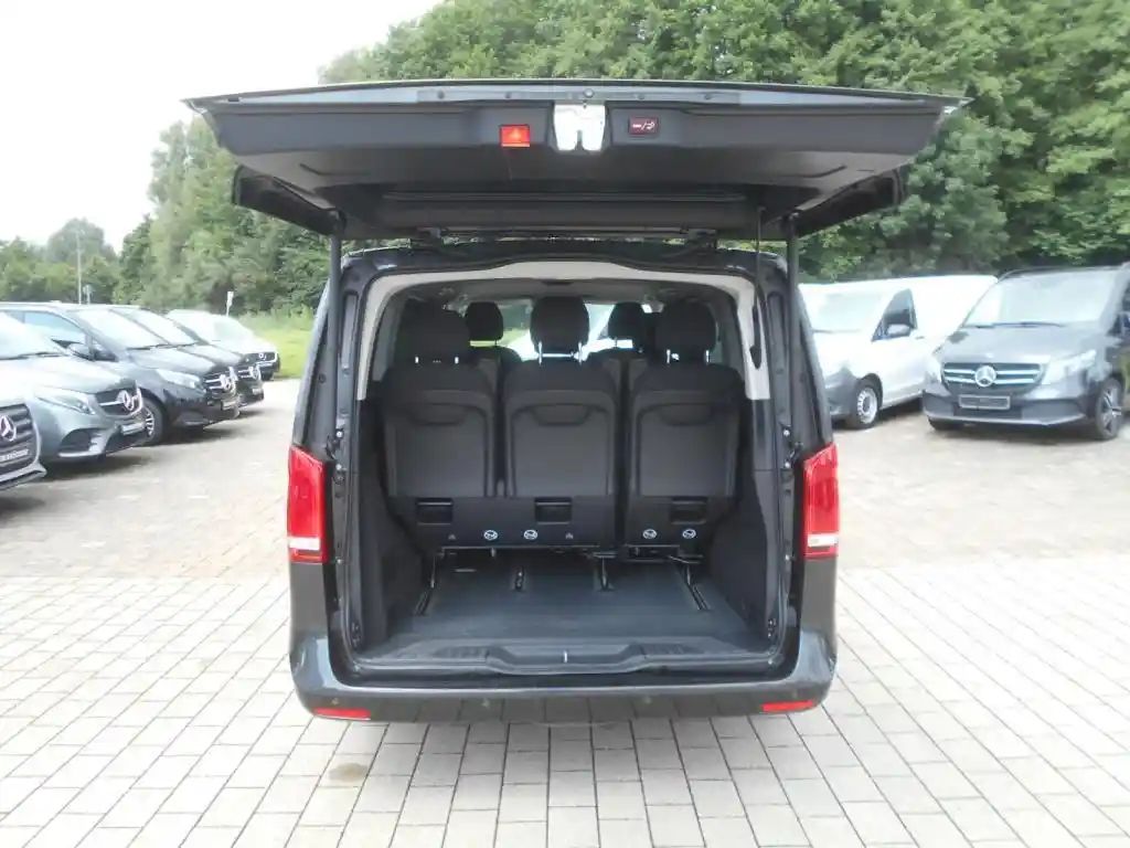 Mercedes-Benz V 250