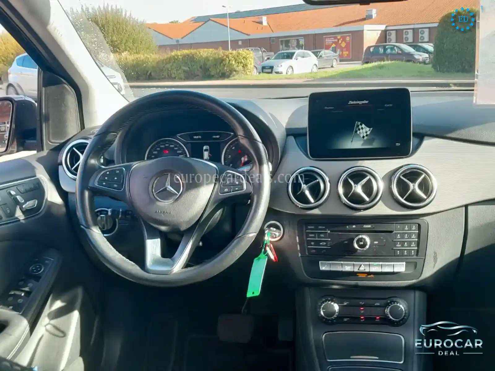 Mercedes-Benz B 180