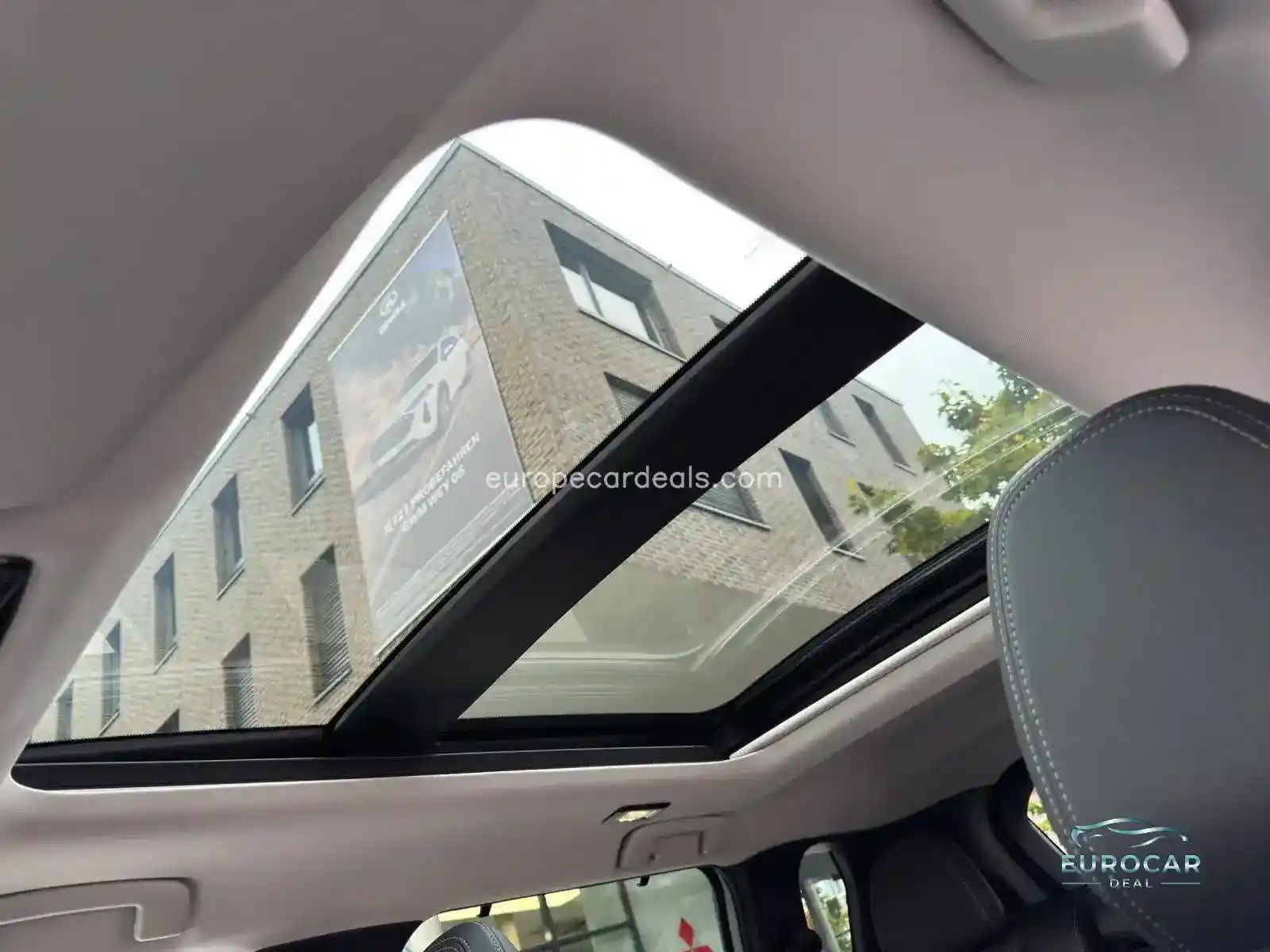 Mitsubishi Plug-in Hybrid Outlander