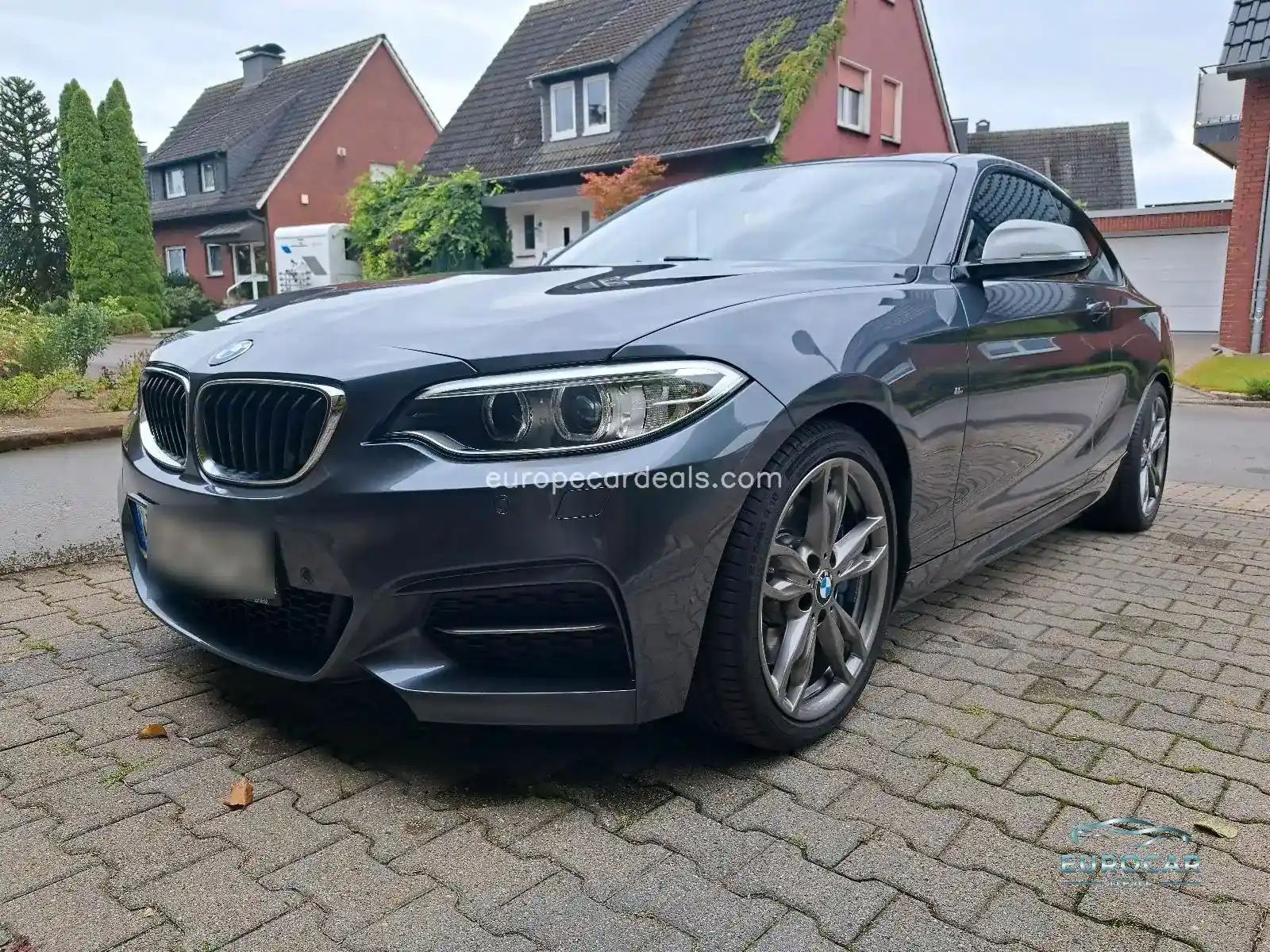 BMW M240i