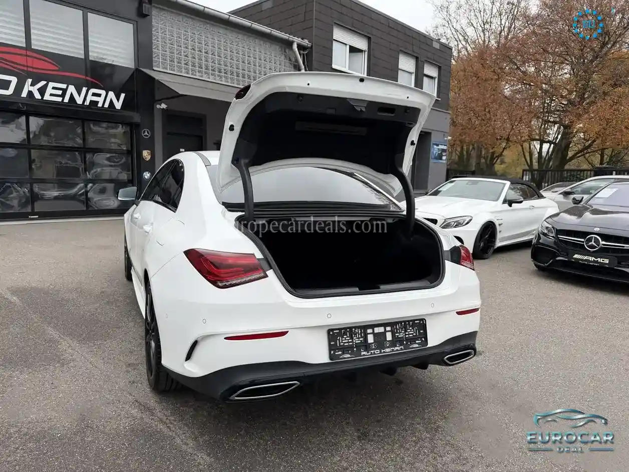 Mercedes-Benz CLA 200