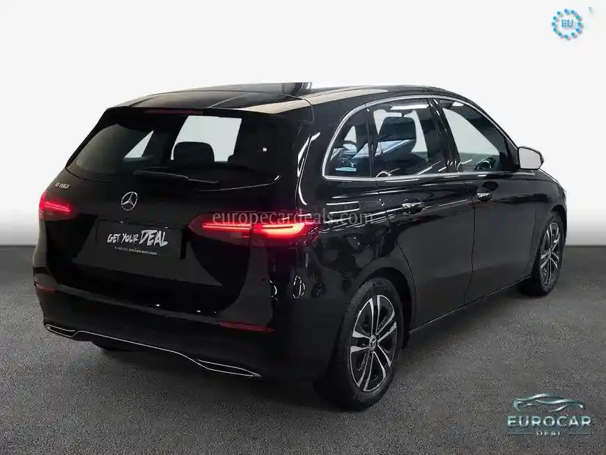 Mercedes-Benz B 180