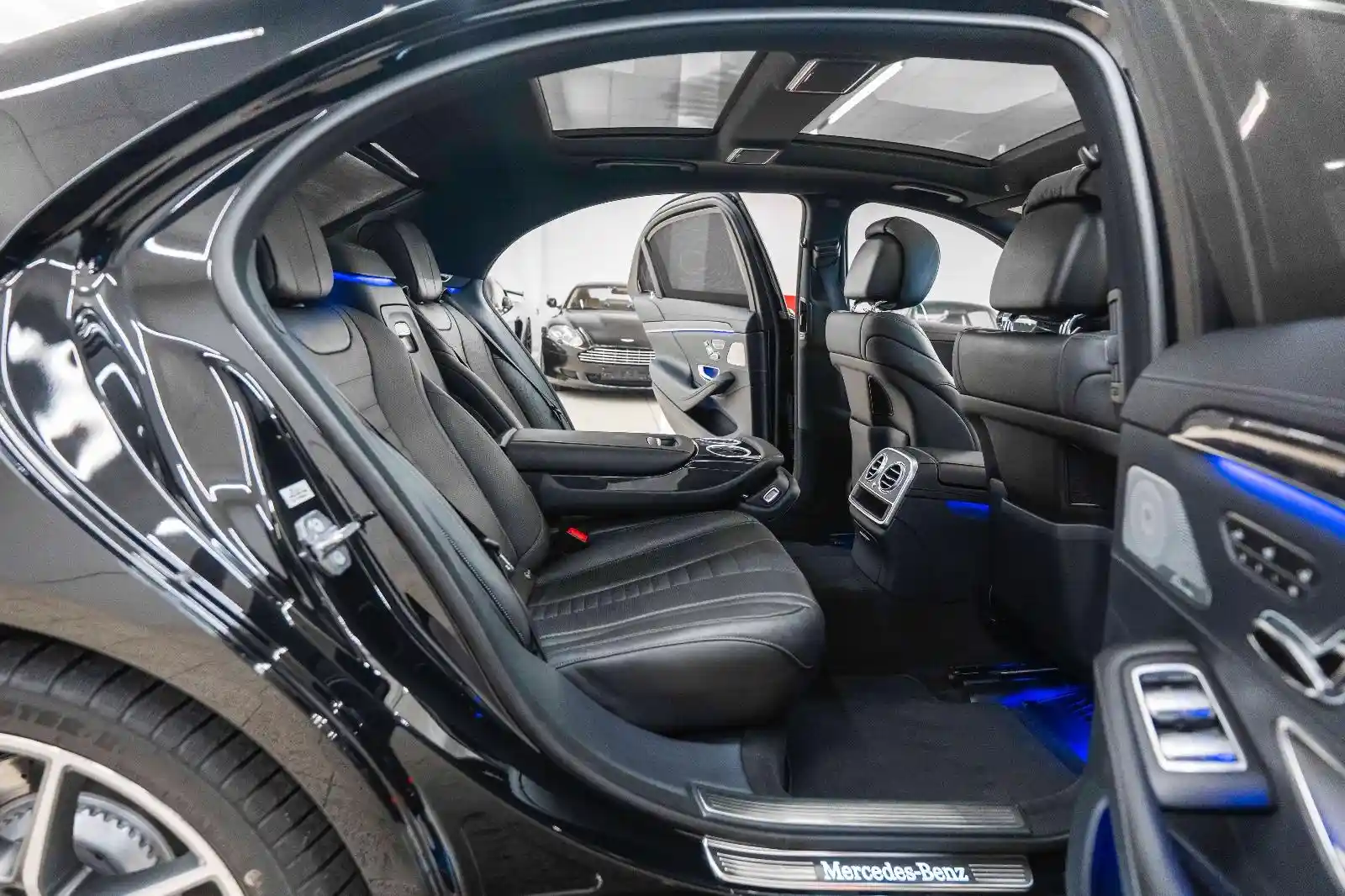 Mercedes-Benz S 560