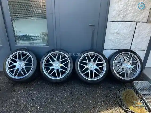 Mercedes-Benz E 63 AMG