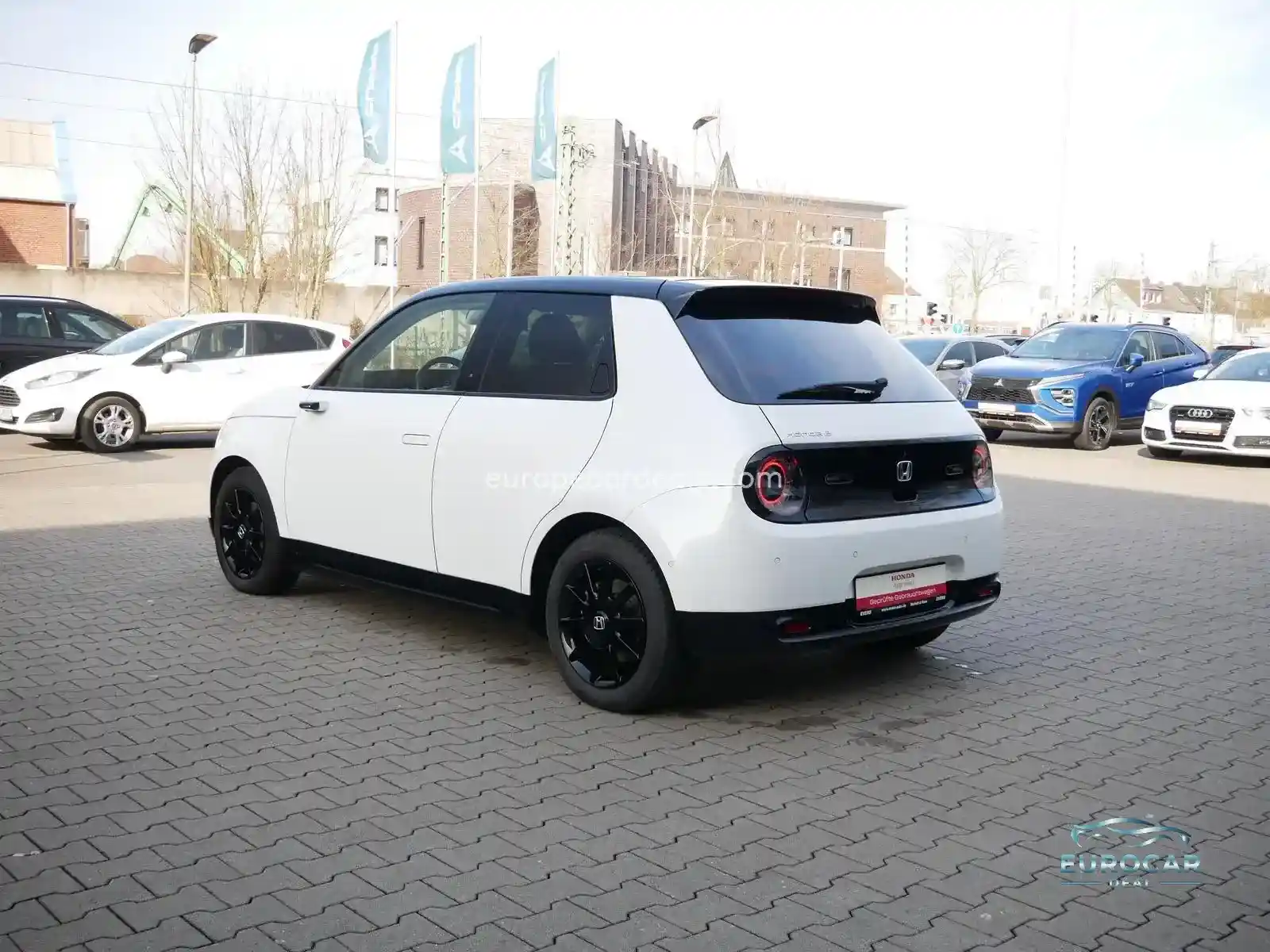 Honda e