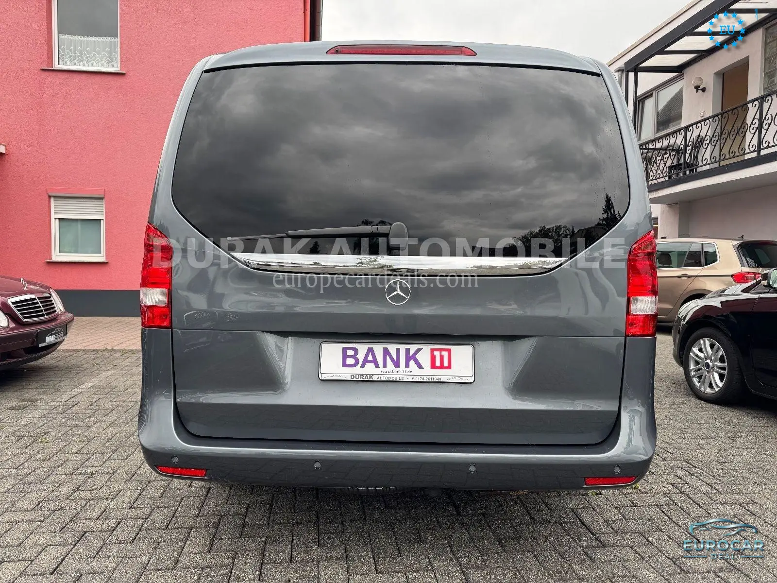Mercedes-Benz V 220
