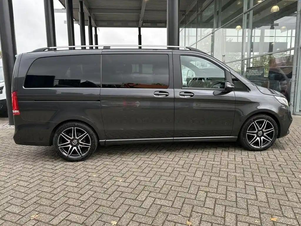 Mercedes-Benz V 250