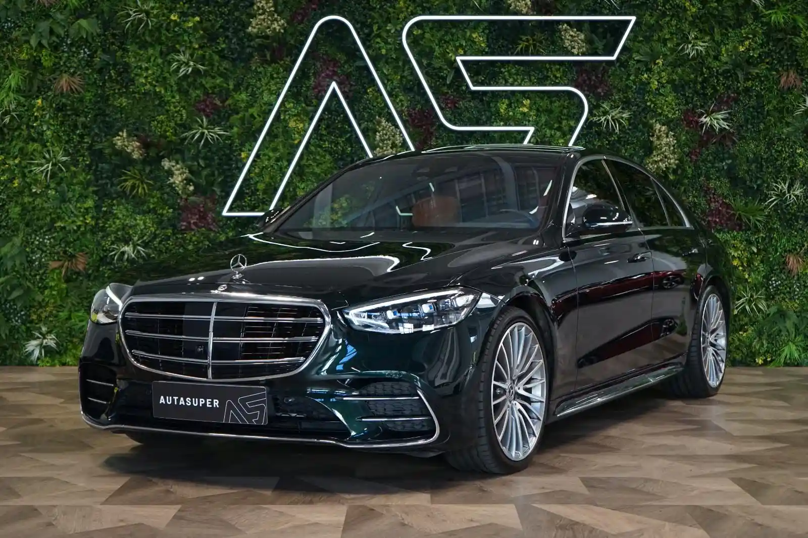Mercedes-Benz S 500