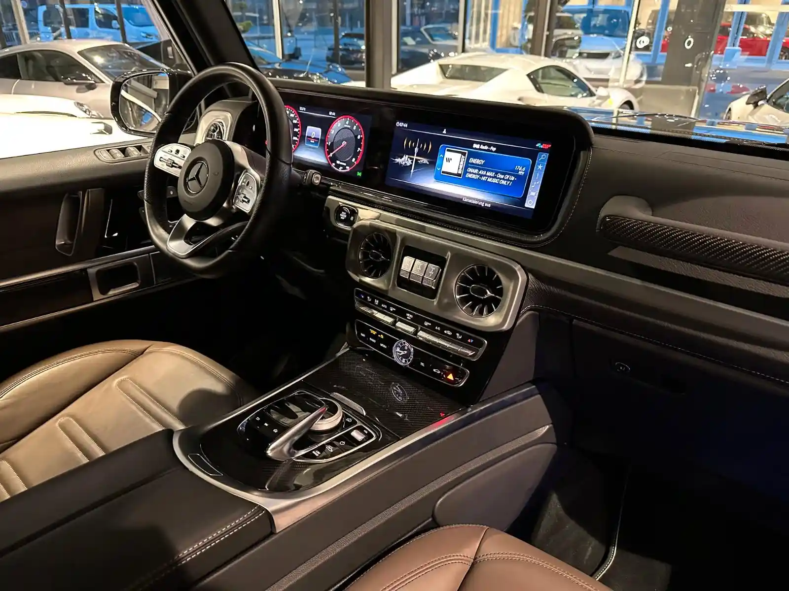 Mercedes-Benz G 500