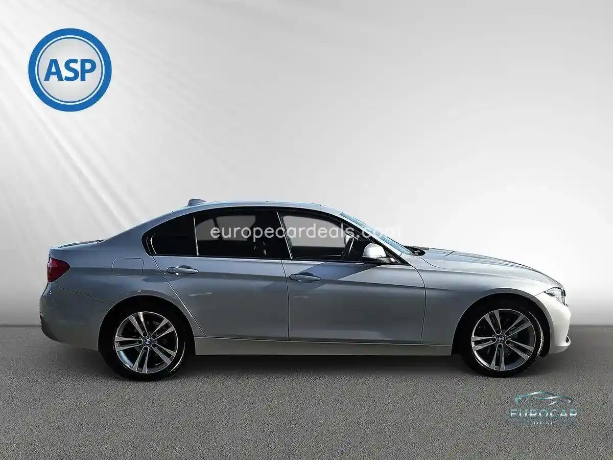 BMW 330