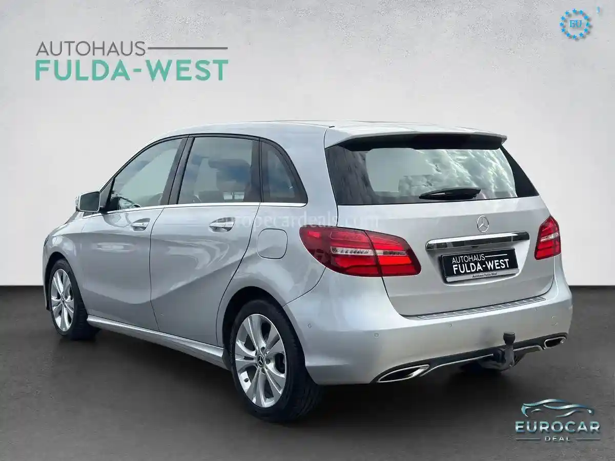 Mercedes-Benz B 200
