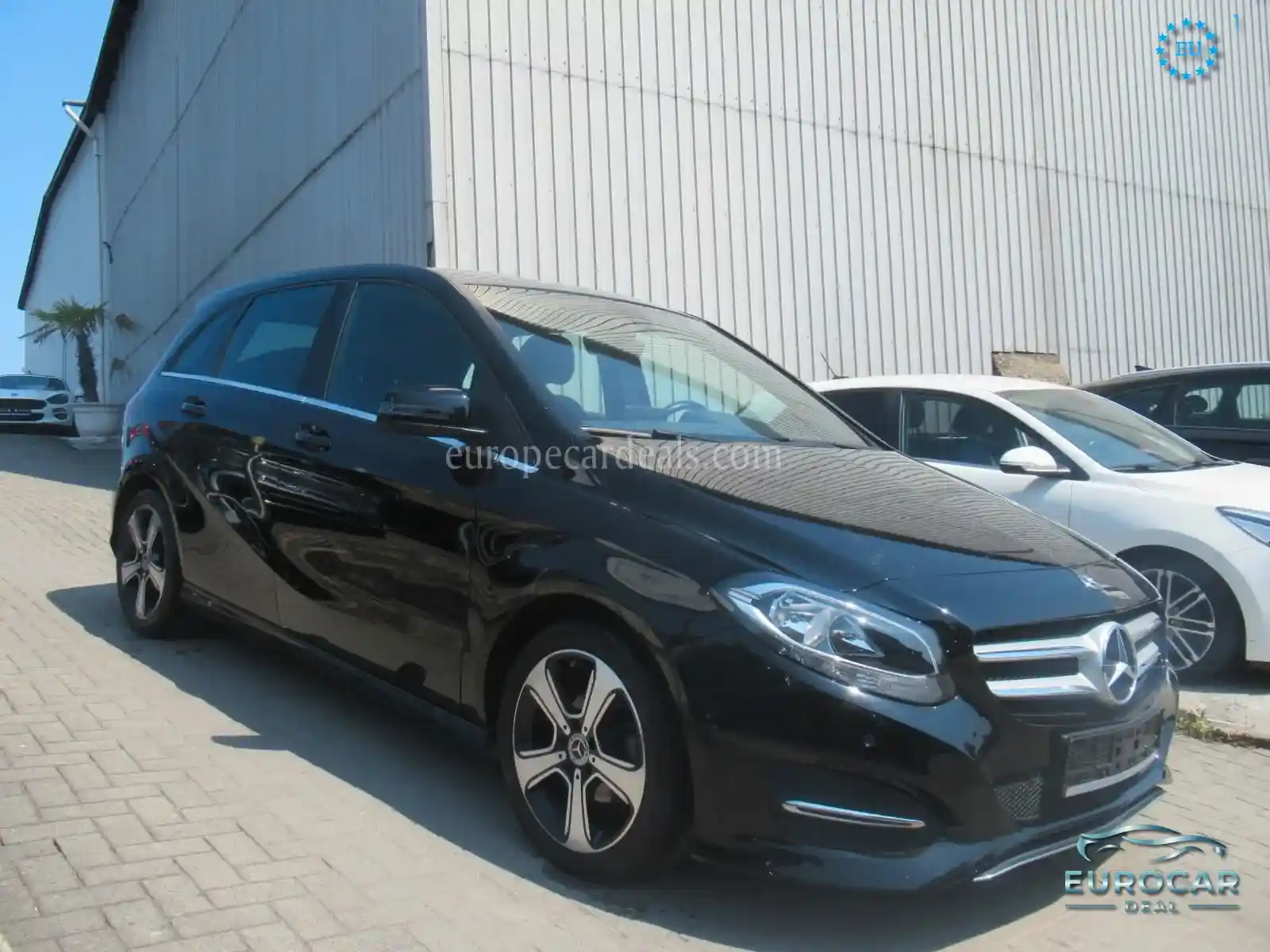 Mercedes-Benz B 180