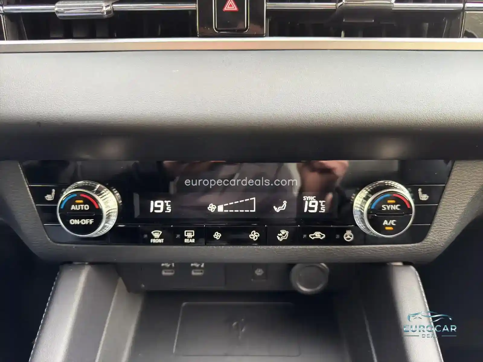 Mitsubishi Plug-in Hybrid Outlander