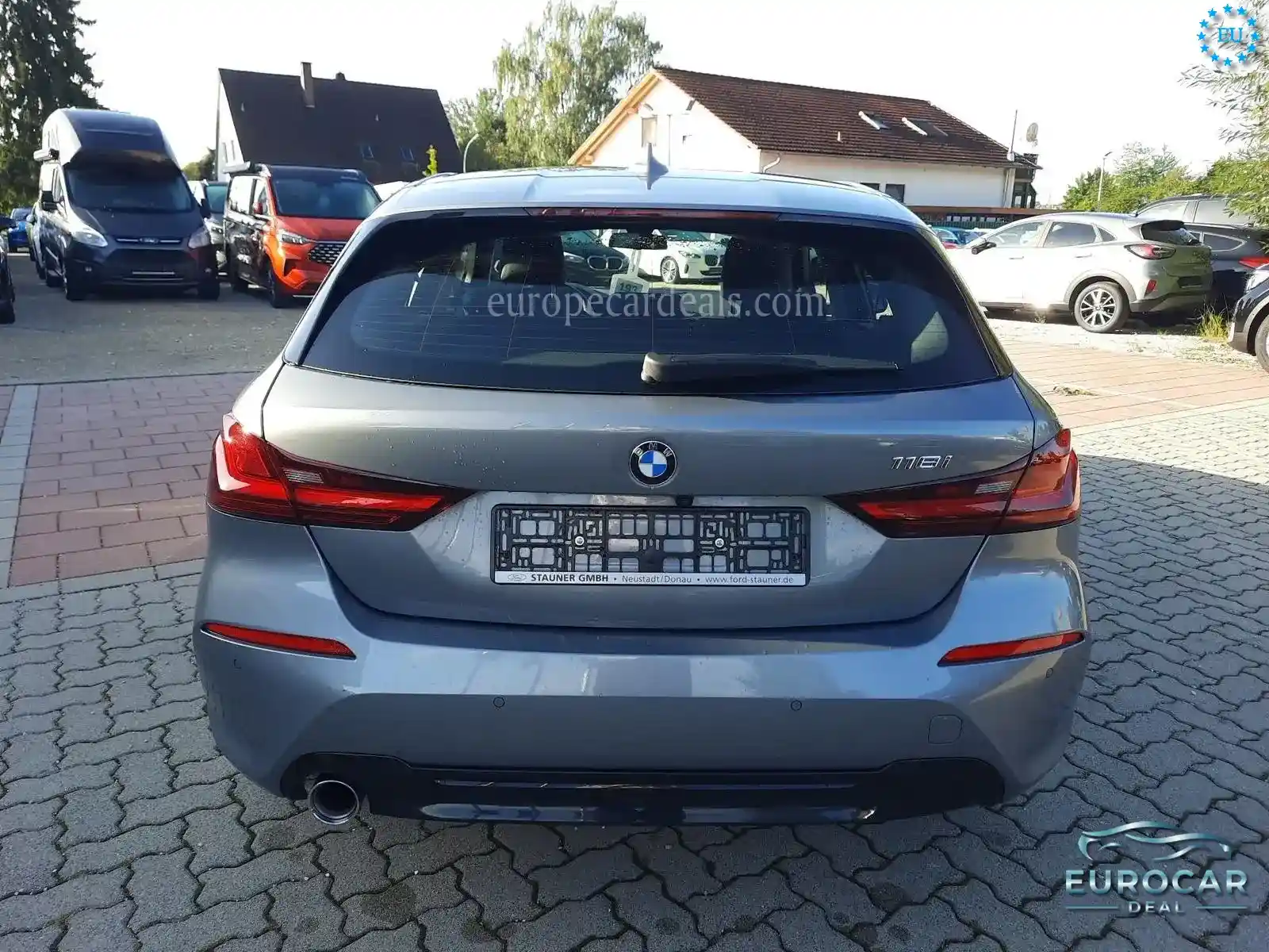 BMW 118