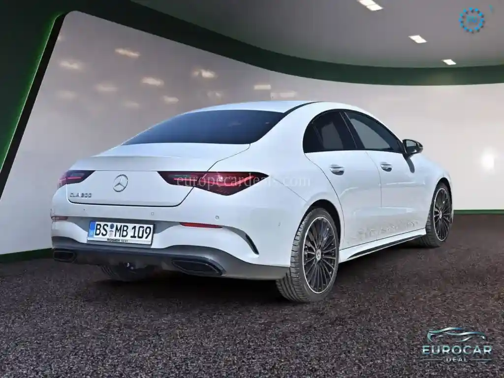 Mercedes-Benz CLA 200