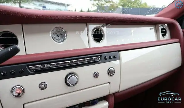 Rolls-Royce Phantom