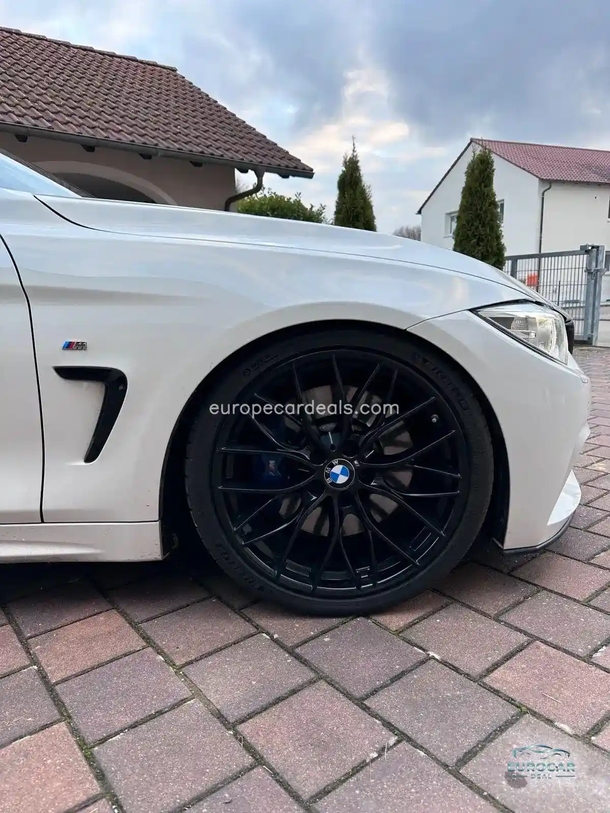 BMW 324