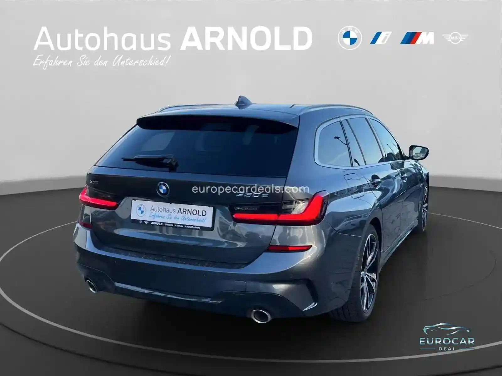 BMW 330